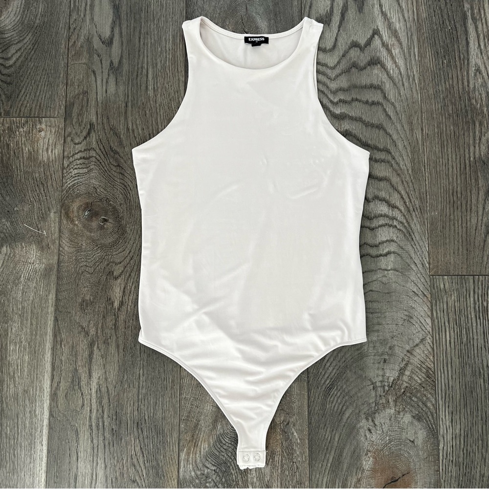 EXPRESS Contour Sleeveless Thong Bodysuit Size M